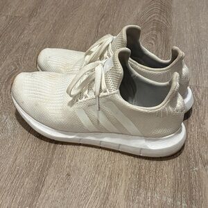 Men’s Adidas Swift 10.5
